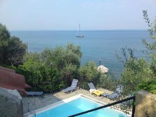 Dimitra Appartement *